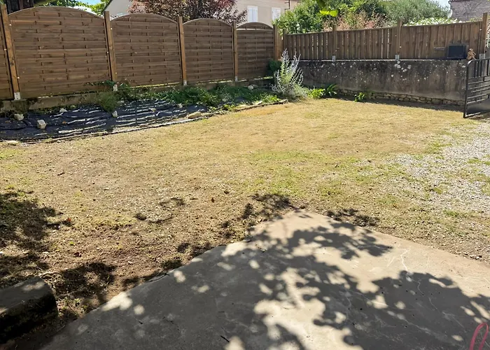 Maison De Village A Prázdninový dům